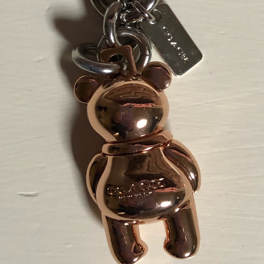 🆕 Coach 3D Teddy Bear Key Fob Bag Charm Rose Gold - Picture 5 of 9